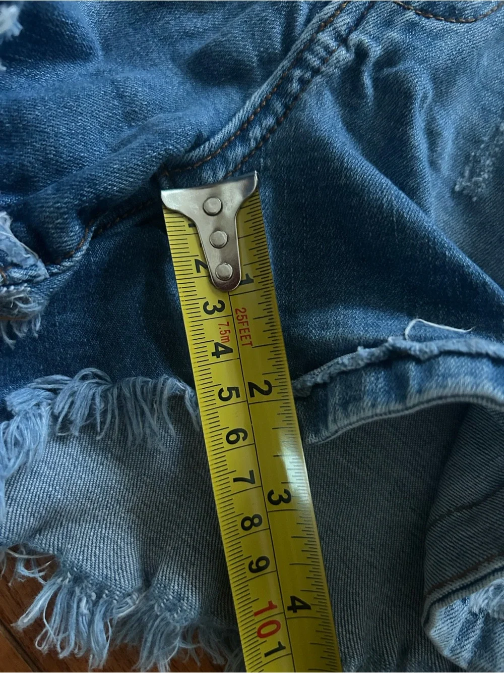 KanCan Distressed Medium Wash Cut Off Denim Shorts Size 28/9